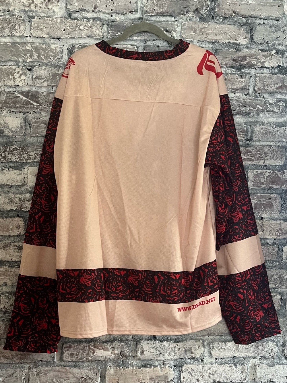 Grateful Dead Detroit Red Wings Black Skull & Roses Hockey Jersey NWT unisex - Picture 8 of 9